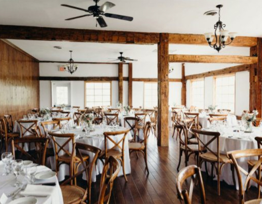 Preferred venues - Knollwood Golf Club with Cater Me Please.